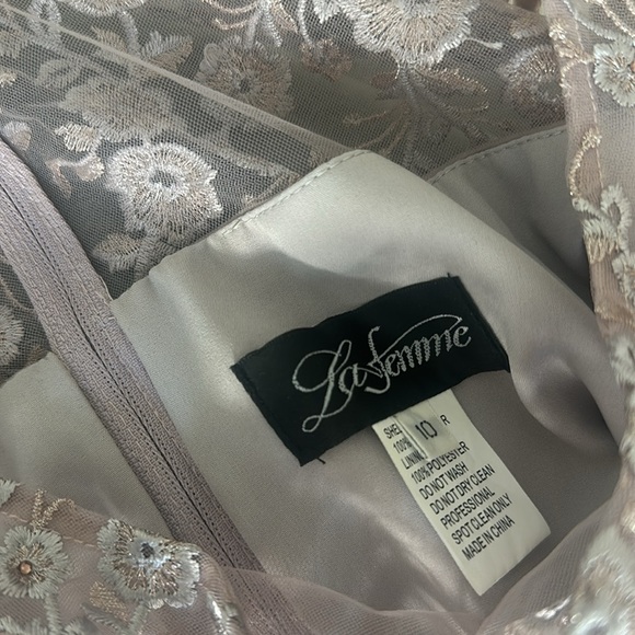 La Femme - Floral Lace A-Line Mother of the Bride Dress - Picture 16 of 16